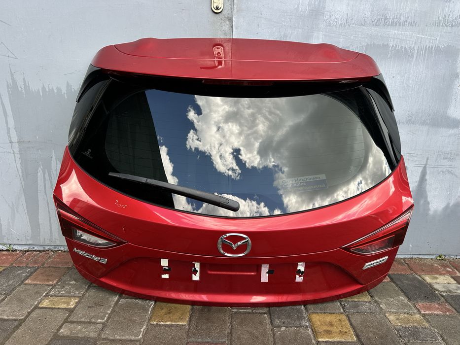 Крышка багажника ляда хетчбэк Mazda 3 BM