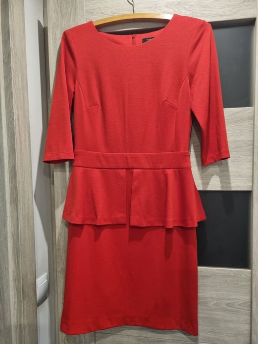 Sukienka czerwona top secret r.40