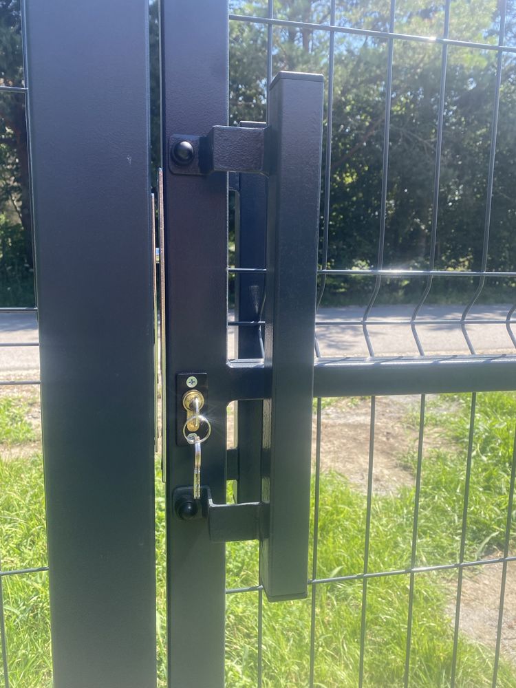 Brama przesuwna 4m x 1.5m
