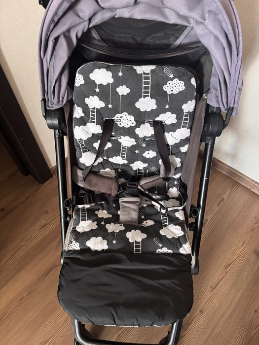 Коляска прогулянкова