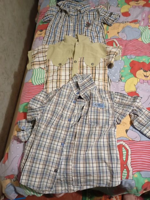 Безкоштовно речі на хлопчика.