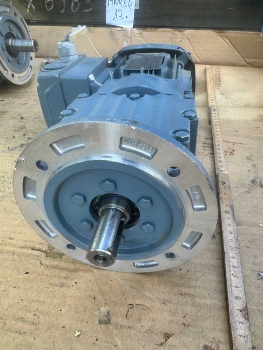 Motoreduktor, silnik sew 0,37 kw 55 obrotów