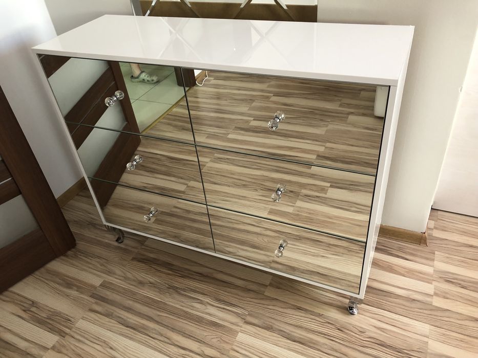 Komoda lustrzana polyskowa z lustrem, glamour, ludwik, kryształ !!!