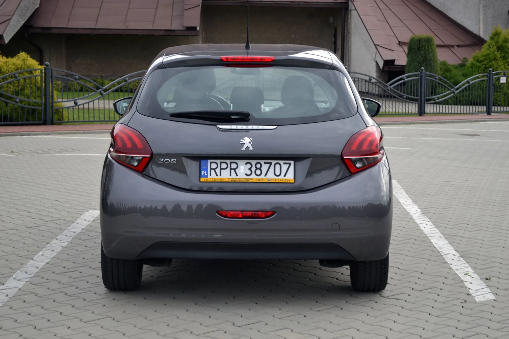 Peugeot 208 Klimatyzacja, tempomat, elektryczne szyby