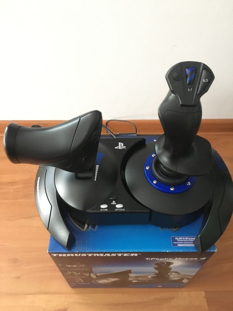 Thrustmaster T.Flight Hotas 4