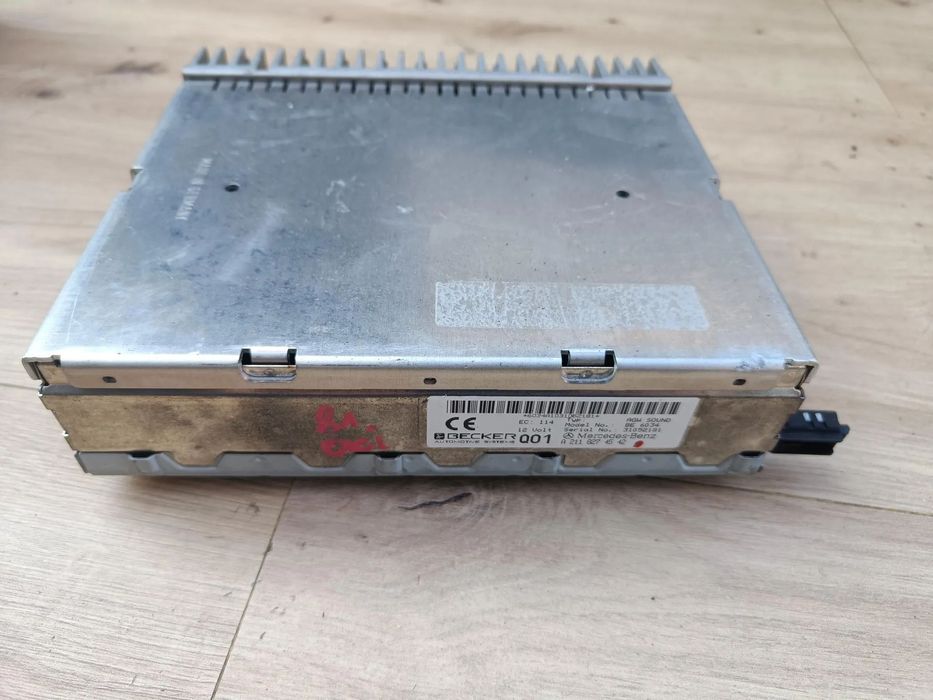 MERCEDES W211 W219 CLS WZMACNIACZ HARMAN A2118274542