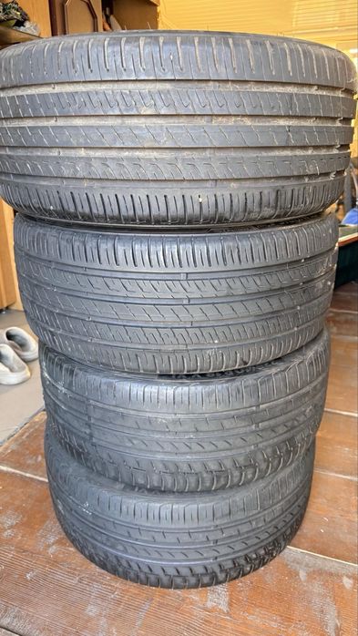 Літні шини в дуже хорошому стані. Ціна за 1шт 1000 грн.