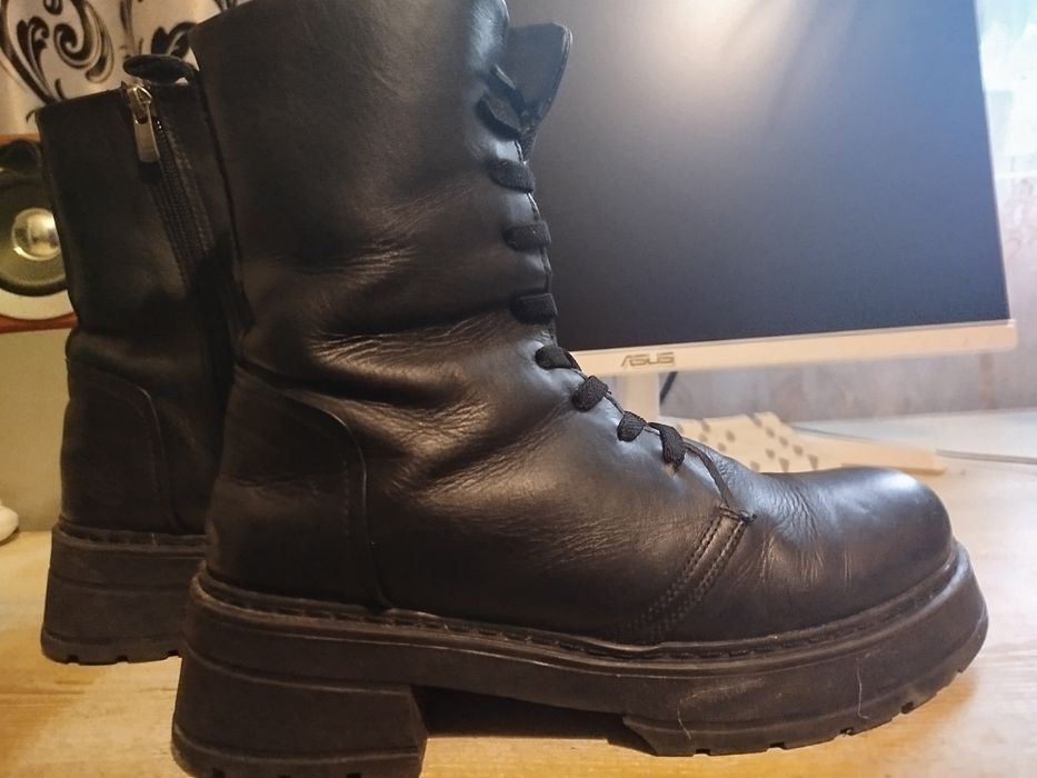 Шкіряні ботінки,сапожки