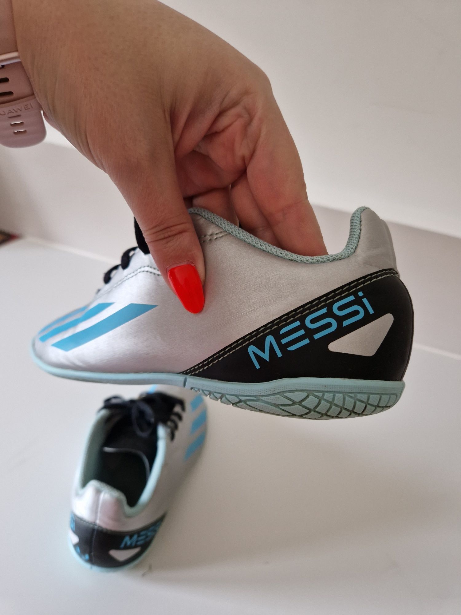 Halówki dla chlopca roz 35 adidas