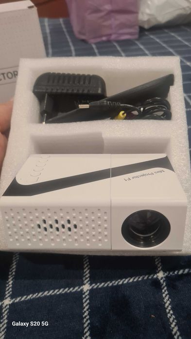 Projector novo muito top