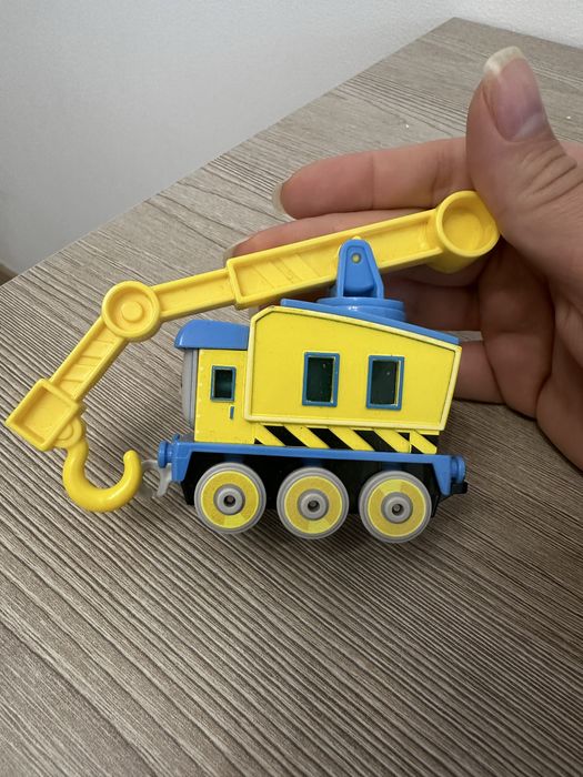 Паровозик Томас Карлі Carly