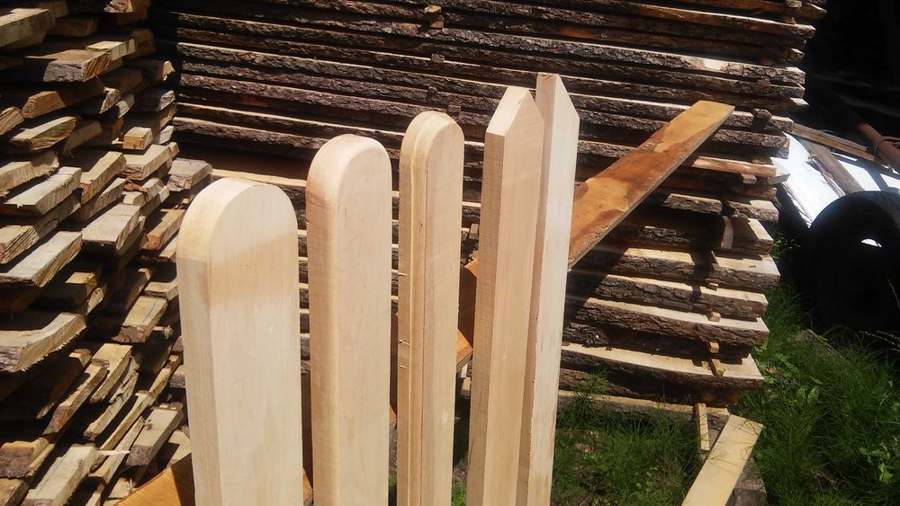 Sztachety drewniane olchowe, usługi tartaczne, przetarcie drewna