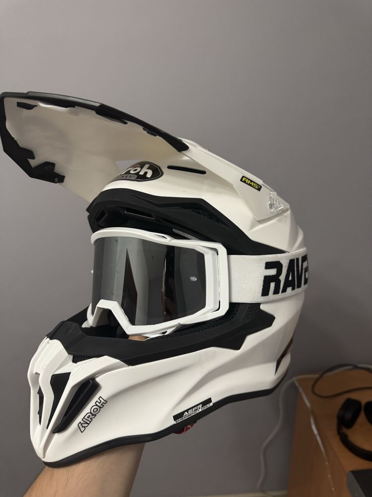 Kask Airoh STRYCKER White Gloss rozm.S