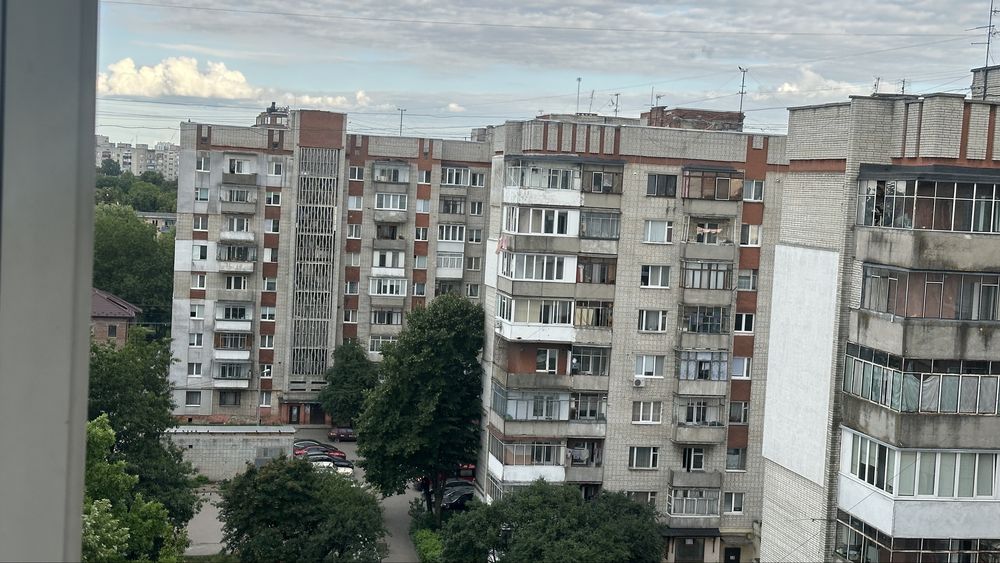 Продам 3 кім з ремонтом Залізничний район Патона