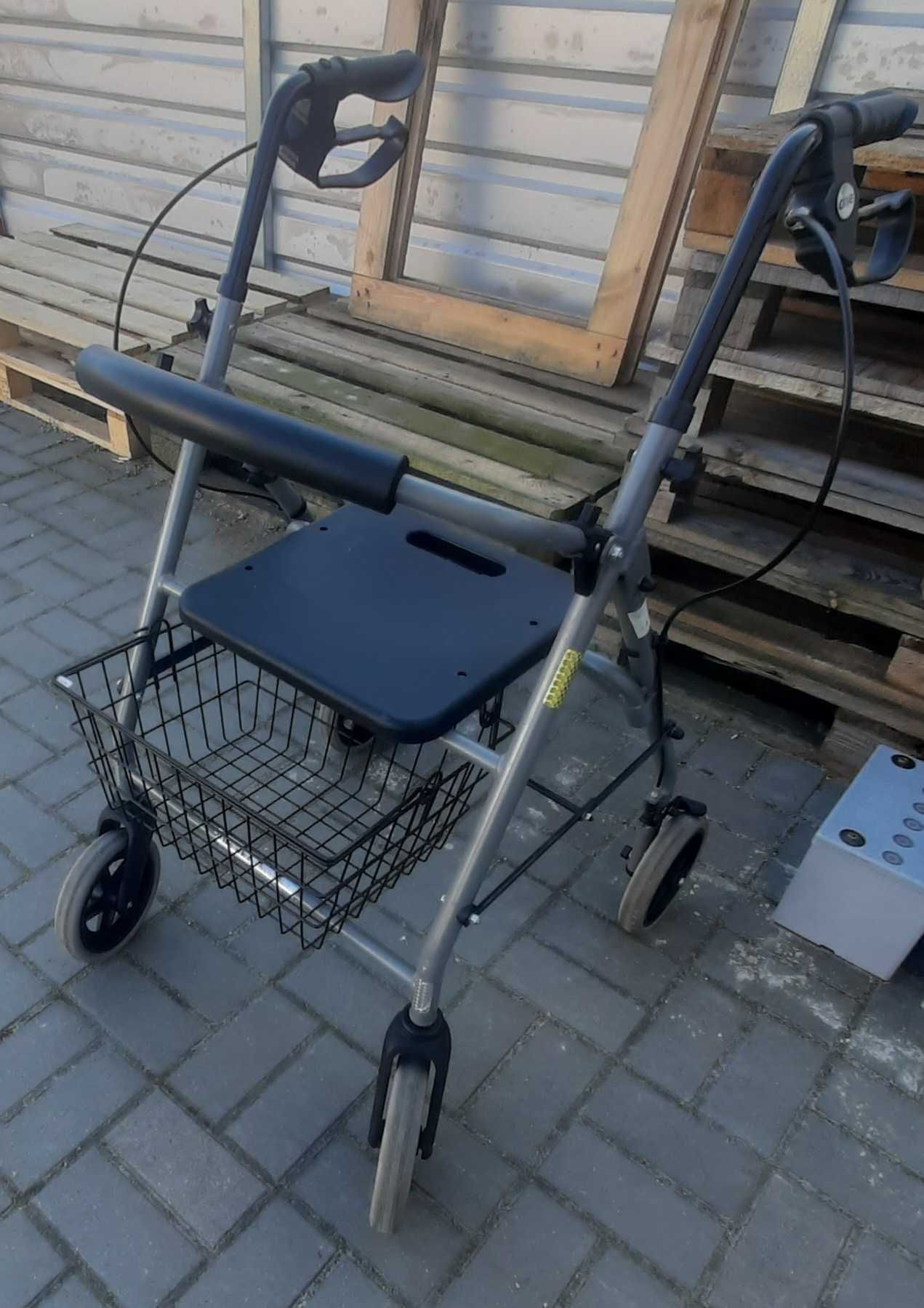 Balkonik Rolator Chodzik cztery koła siedzisko koszyk na zakupy