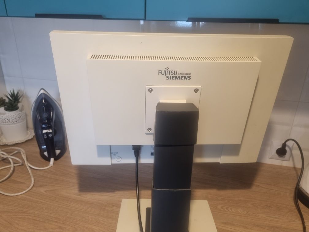 Monitor do komputera