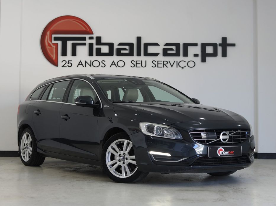 Volvo V60 D6 Plug-In-Hybrid AWD Geartronic Momentum