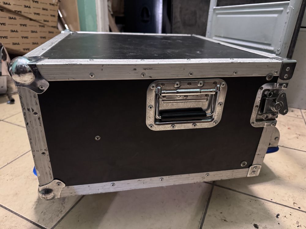 Końcówki mocy, Wzmacniacz t.amp TA2400.+ Crossover + case komplet