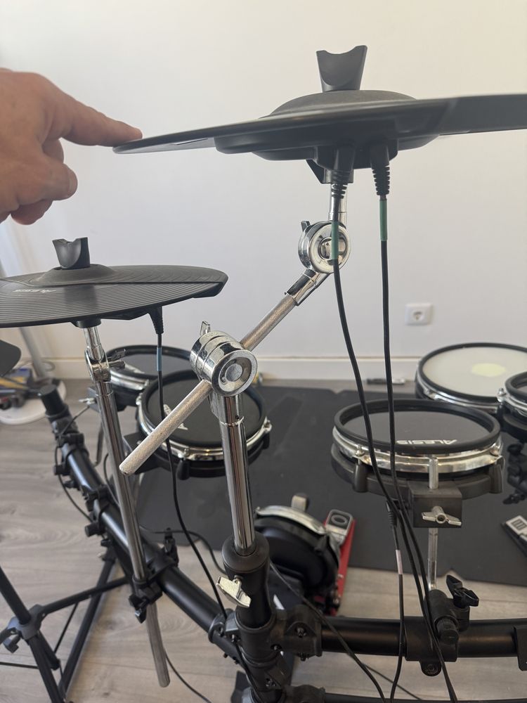 Bateria eletrica Alesis DM10