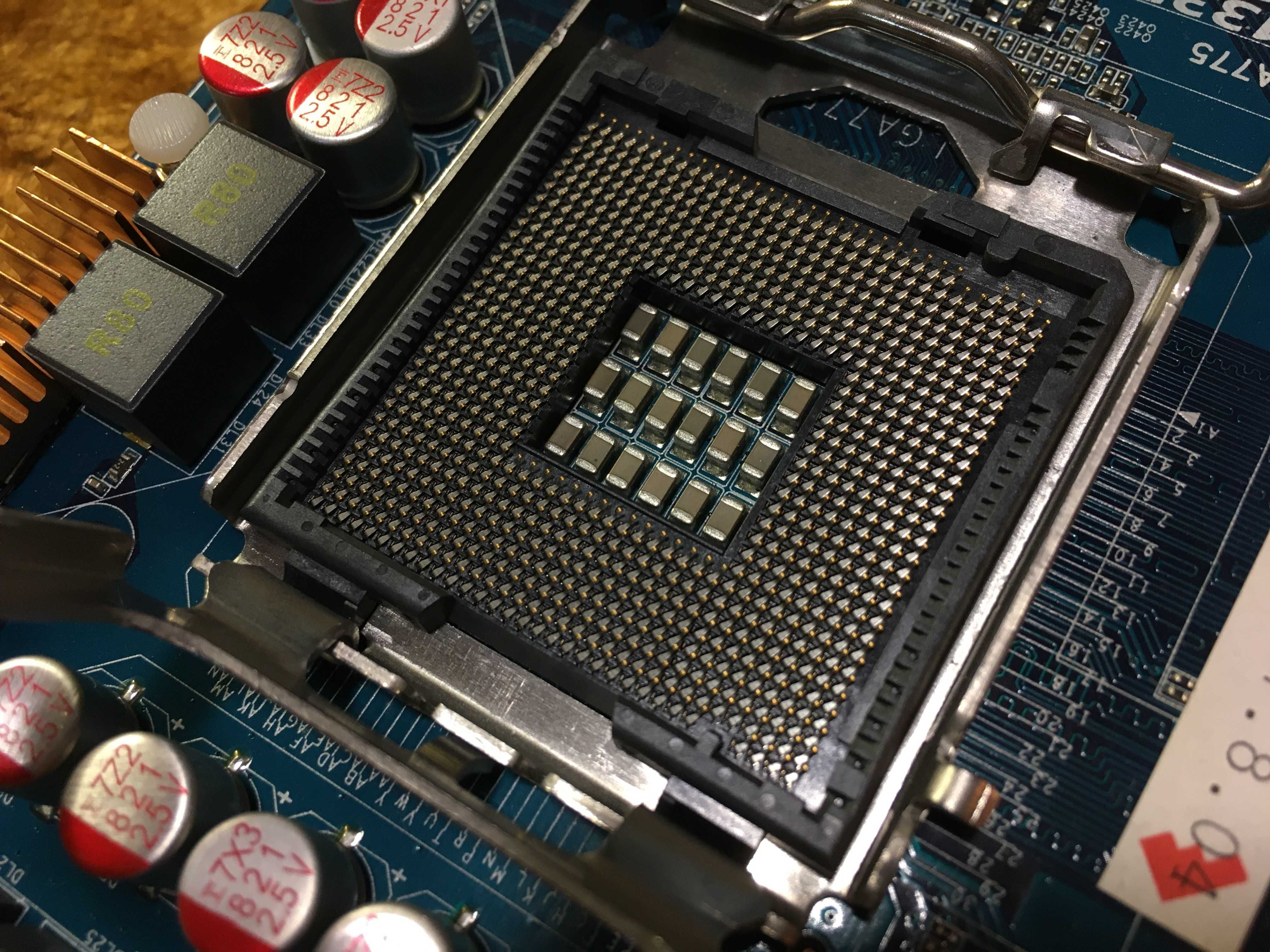 Płyta główna Gigabyte GA-EX38-DS4 + Core 2 Quad Q9505 Retro Pc