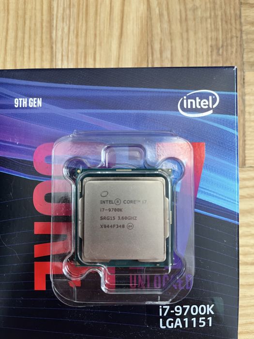 Intel Core i7-9700K + BeQuiet Dark Rock 4