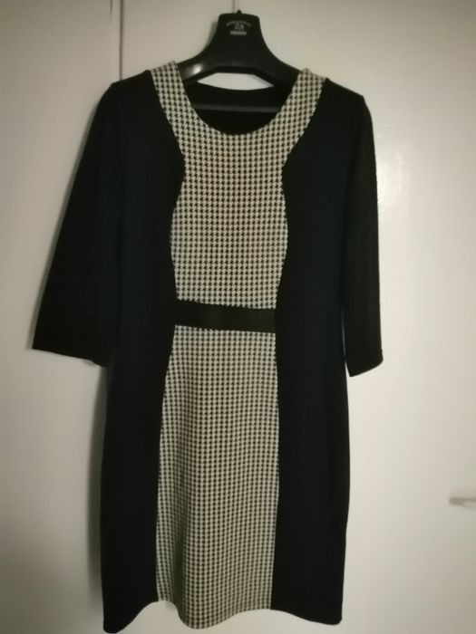 Sukienka czarna w kratkę rozm 38