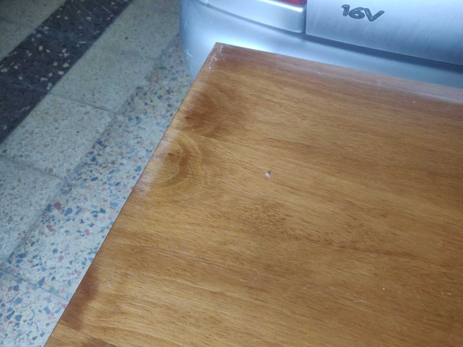 Secretária de madeira