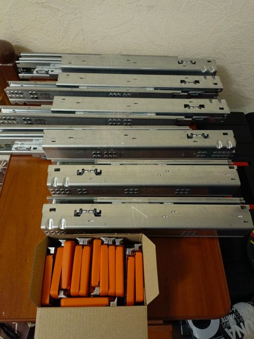 Продам фурнітуру blum!