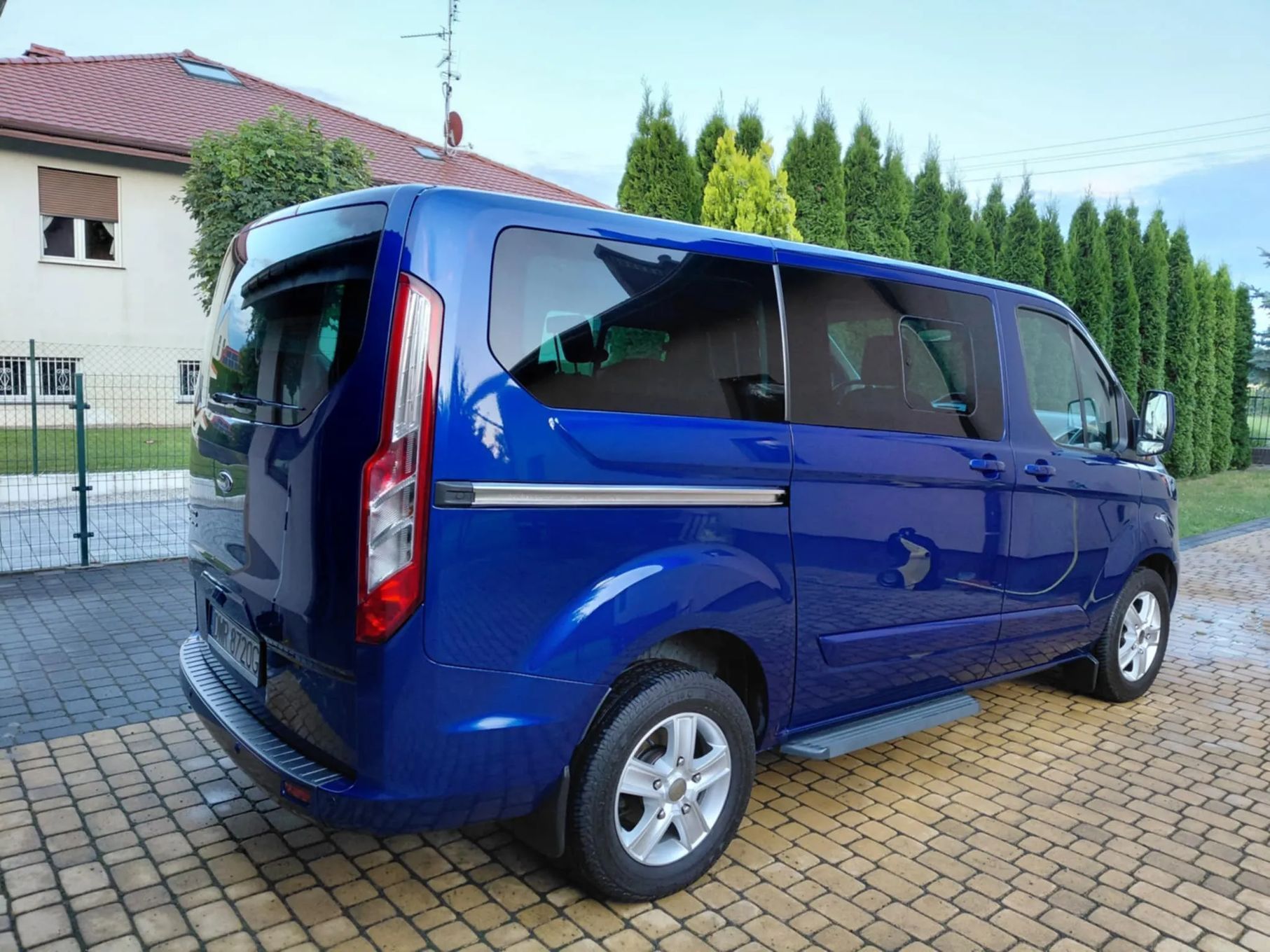 Ford Tourneo Custom Niski przebieg, zadbany egzemplarz, polski salon, pełna faktura VAT