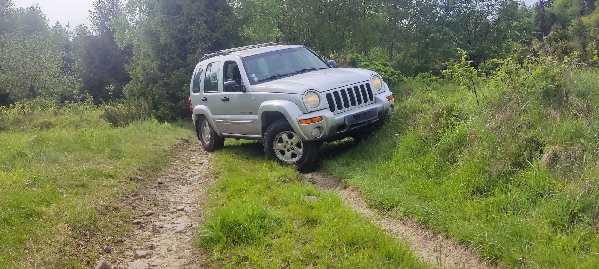 Jeep liberty 4x4 2,5 crd manual możliwa zamiana na quada