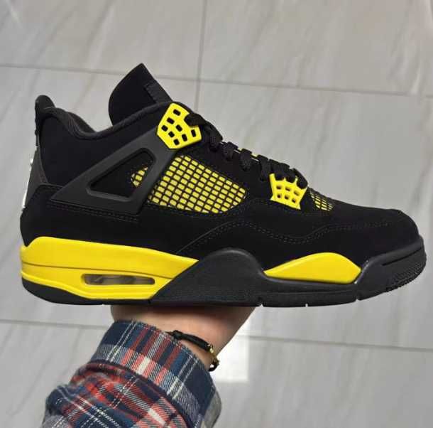 Jordan_4_Retro_Thunder R.46
