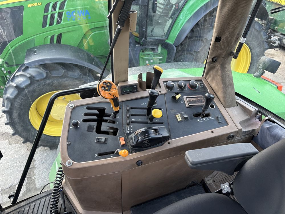 John deere 7810