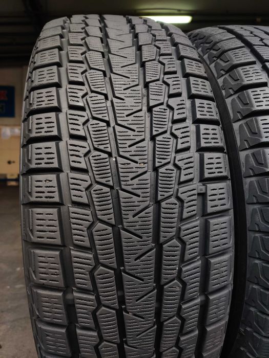 Yokohama R18 225 60 зимові шини вживані але добрі ще