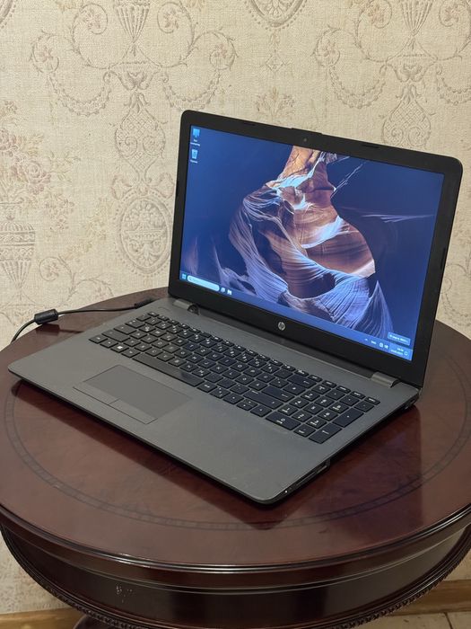 Ноутбук HP 250 G6 i5 7th SSD 128GB