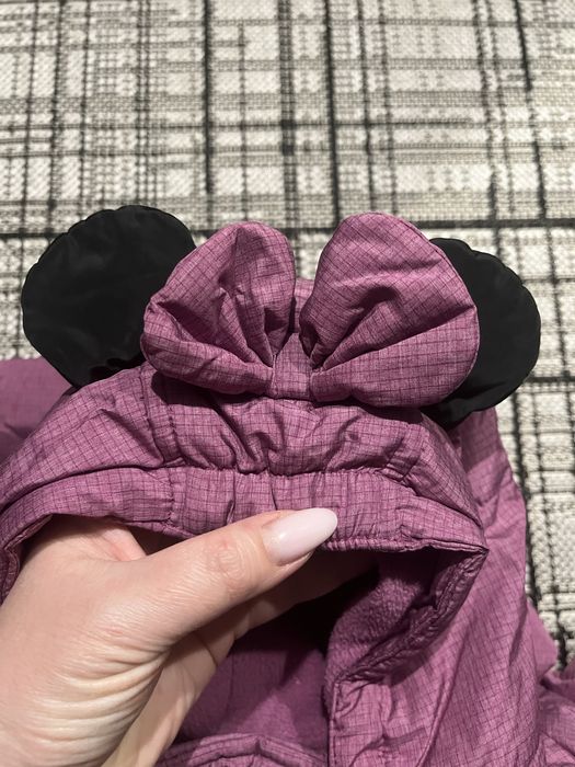 Куртка на дівчинку