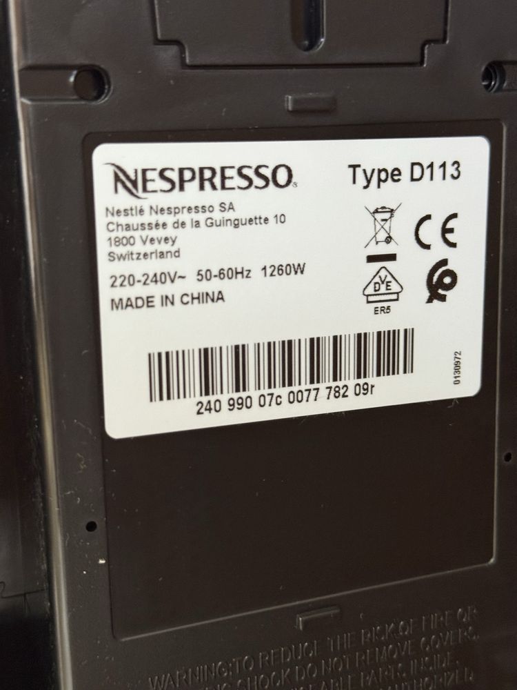 Maquina Nespresso Citiz limousine preta