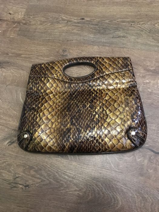 Продам женскую сумочку