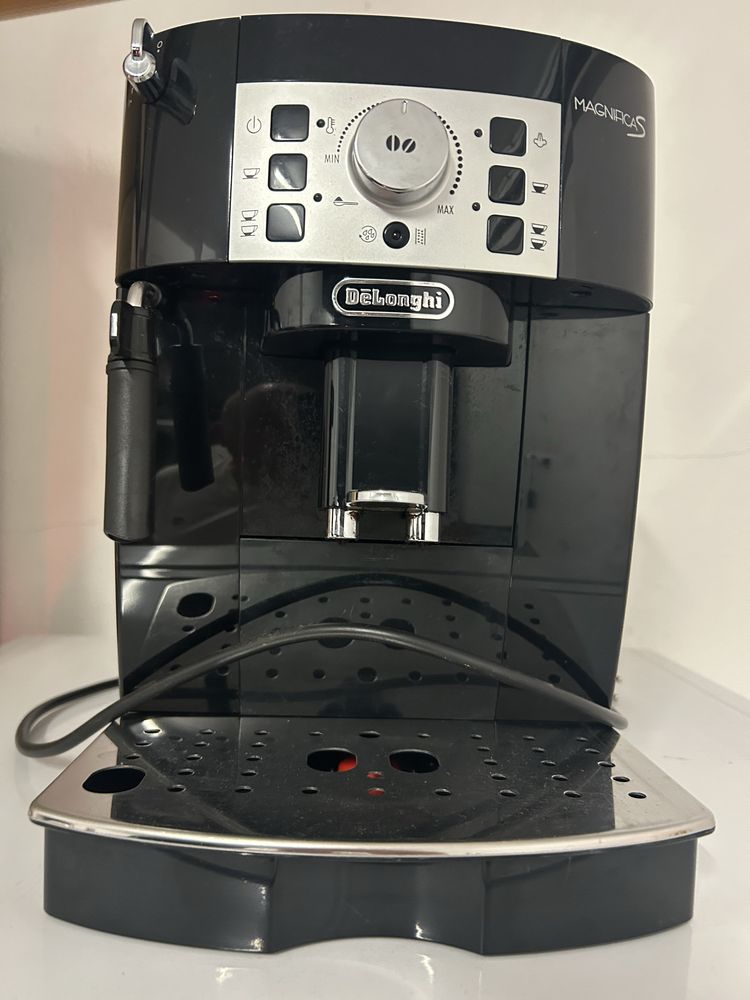 Máquina de Café De’Longhi Magnifica S – Automática com Moinho