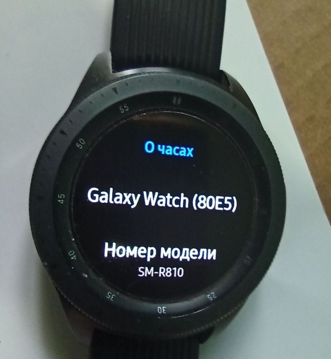 Смарт-часы Samsung Galaxy Watch R810 долго держит заряд