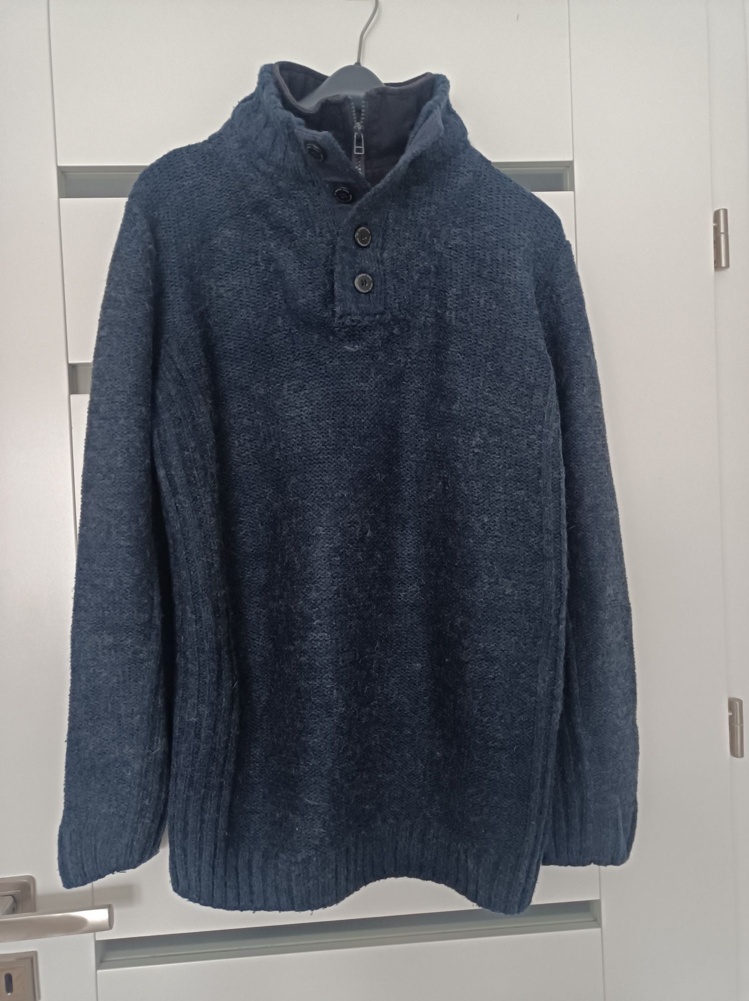 Sweter męski z podwójnym golfem F&F