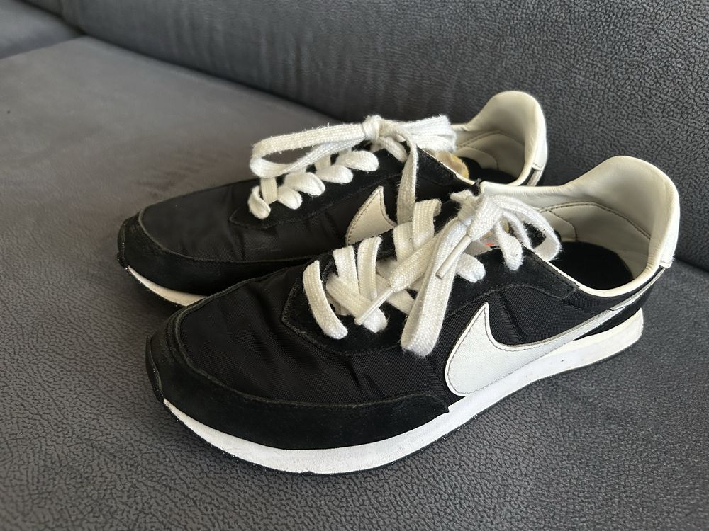 Buty sportowe nike 37,5