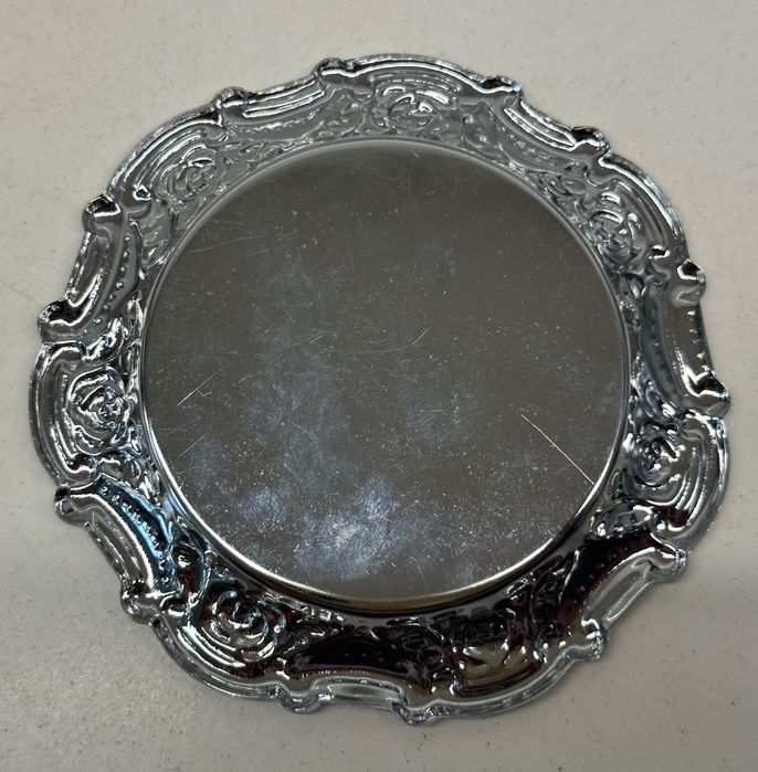 Patera podstawek z lat PRL-u