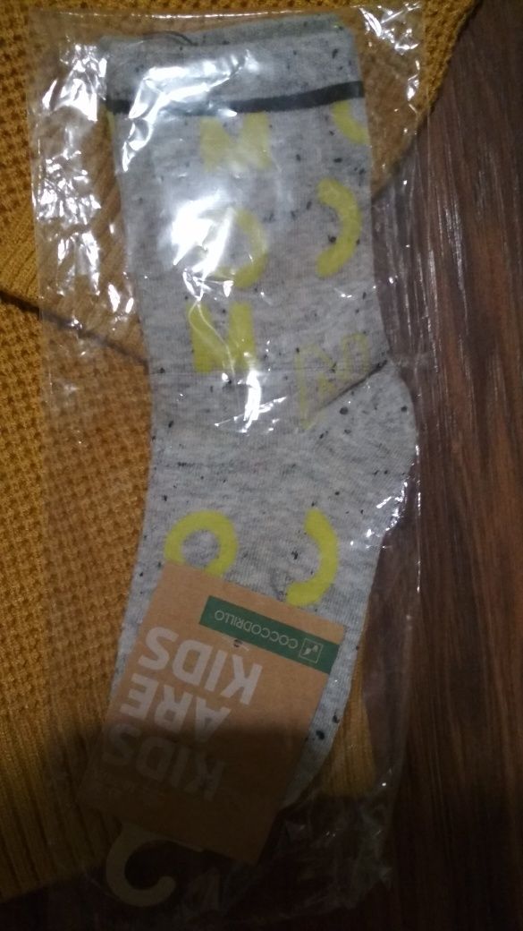Nowy sweter r. 122 musztardowy coccodrillo+skarpetki r. 30