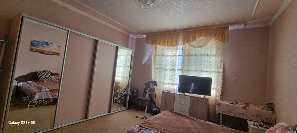 Будинок в Закарпатті, будинок в селі