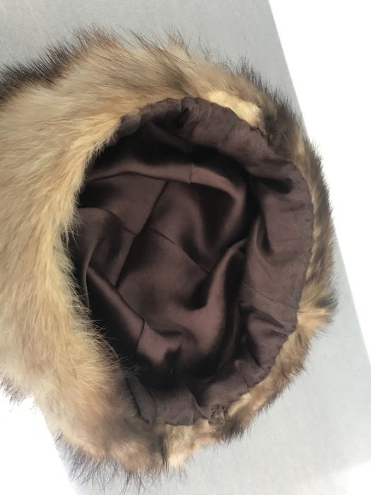 Czapka z lisa damska