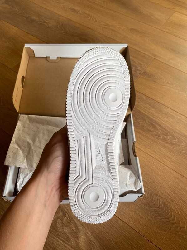 Nowe oryginalne buty Nike Air Force 1 07 R:36-41