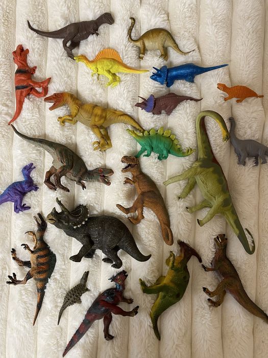 Набір динозаврів 20 штук