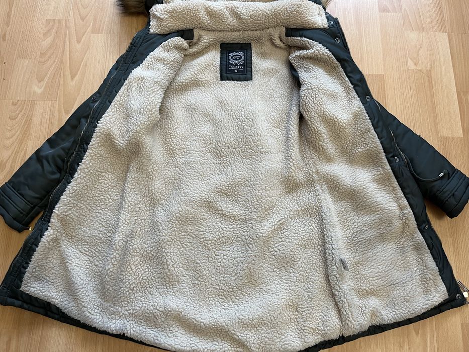 Damska długa zimowa kurtka/płaszcz marki Temster, rozm. M, wypada na S