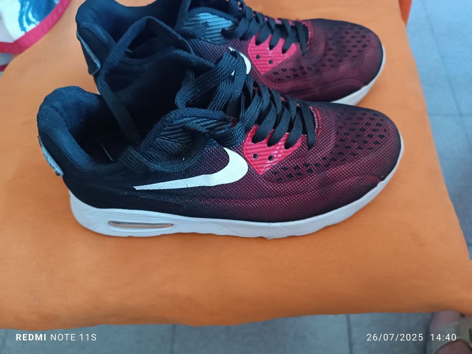 Sapatilhas NIKE n. 34 como novas
