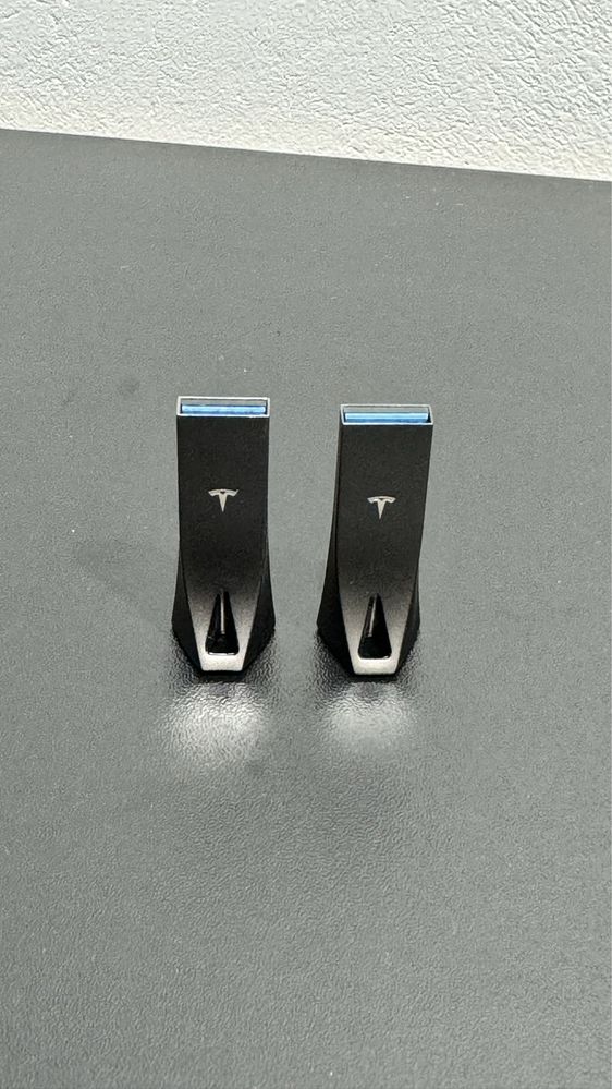 Флешка Тесла USB 3.1 128 Gb
